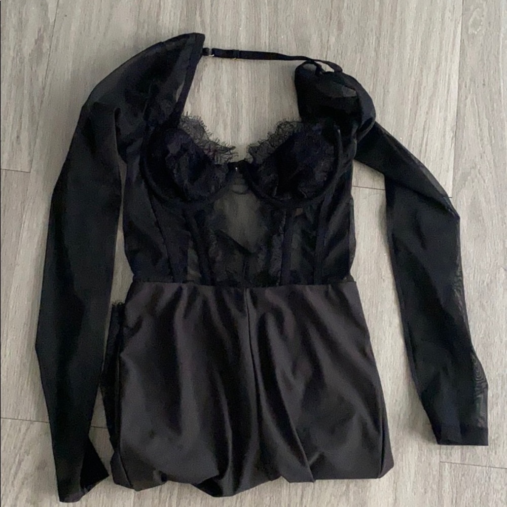Cute NEW black lace body suit !